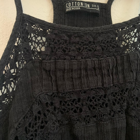 Black top - Picture 3 of 5